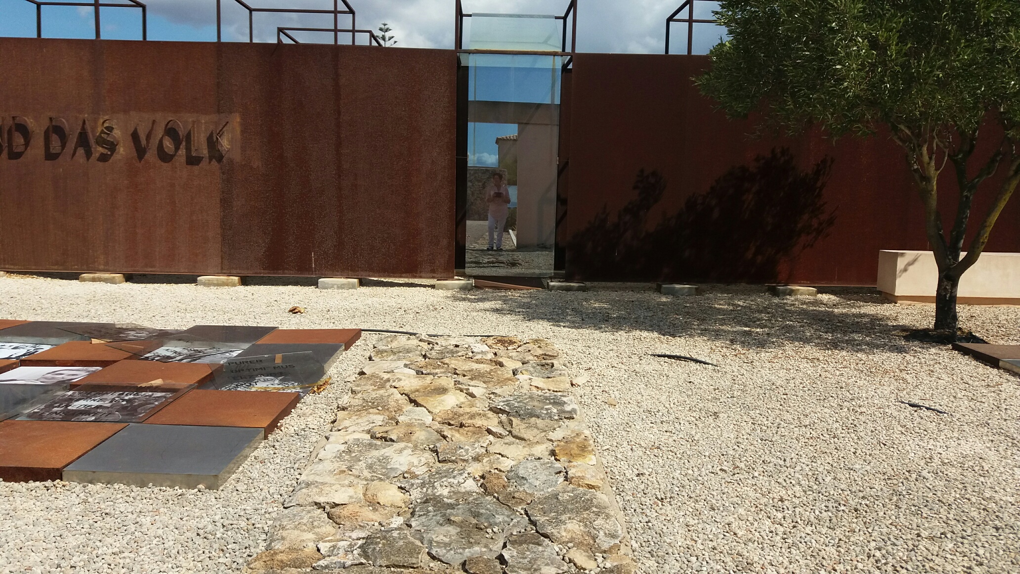 Wir sind das Volk D.W..jpg